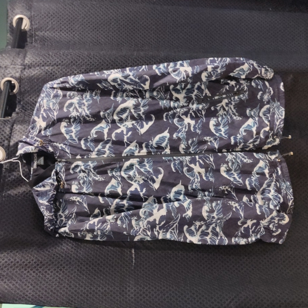 Women's active wear windbreaker Size M